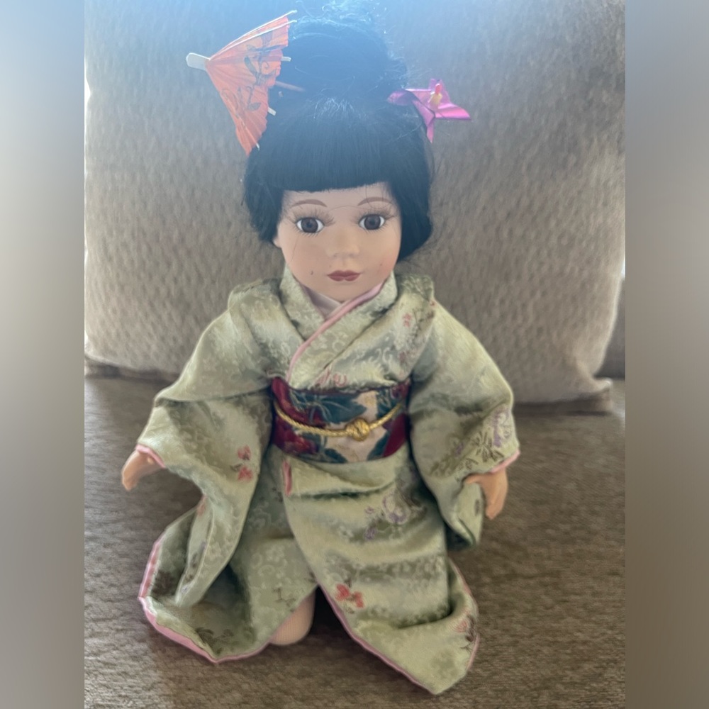 Elegant Kimono Doll with Black Hair